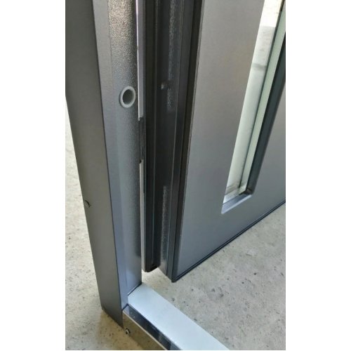 Дверь Оптима Металл/мдф с стеклопакетом